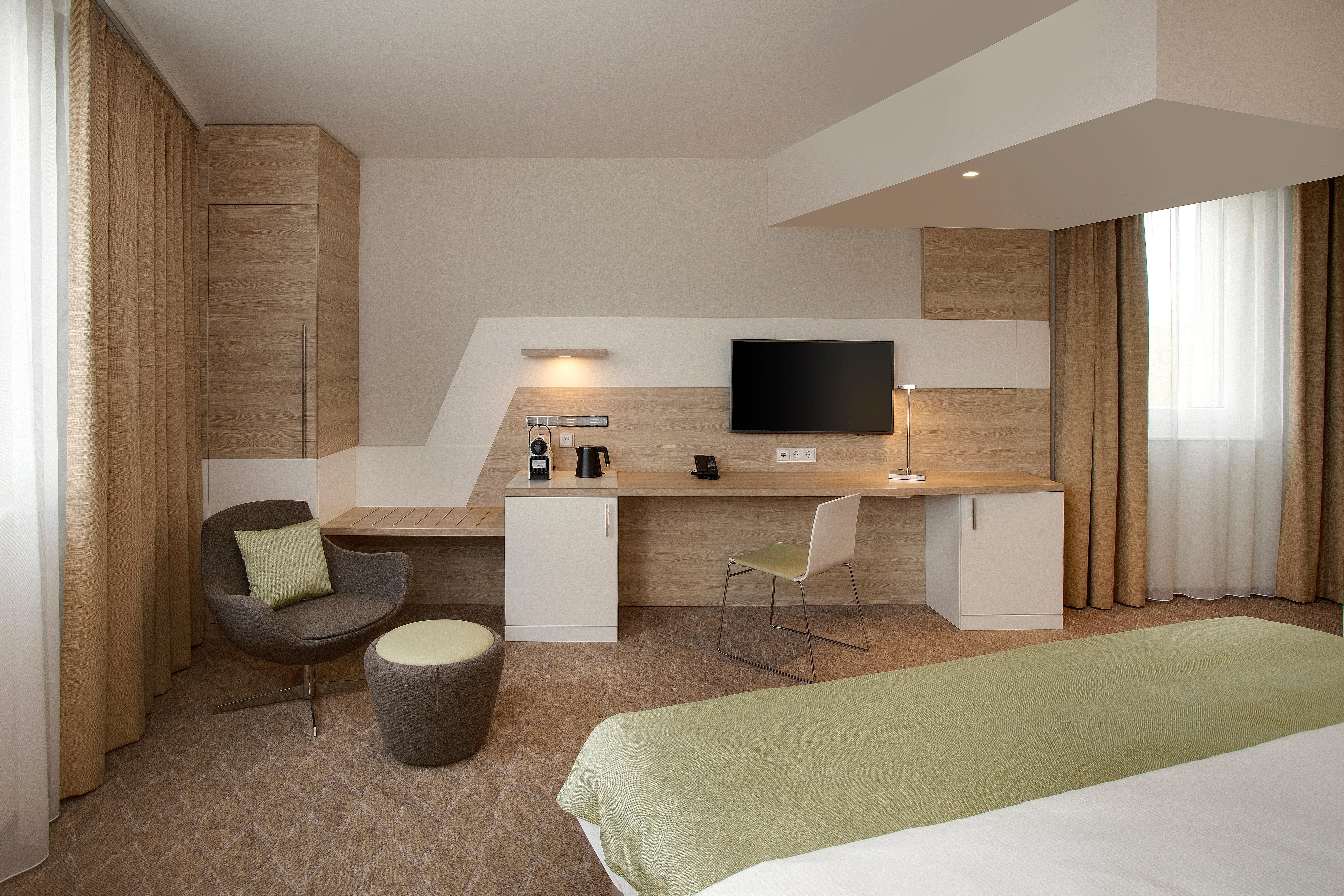 Holiday Inn Frankfurt Airport By Ihg Frankfurt am Main Exterior photo