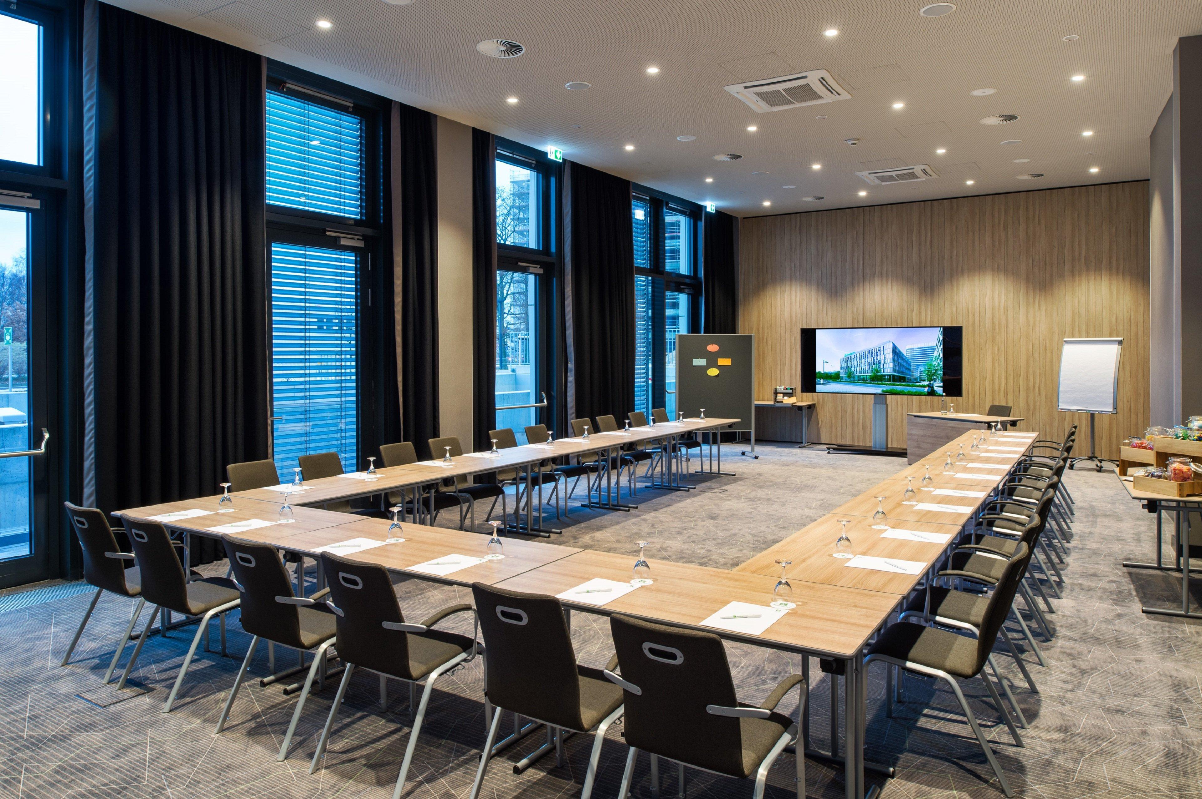 Holiday Inn Frankfurt Airport By Ihg Frankfurt am Main Exterior photo