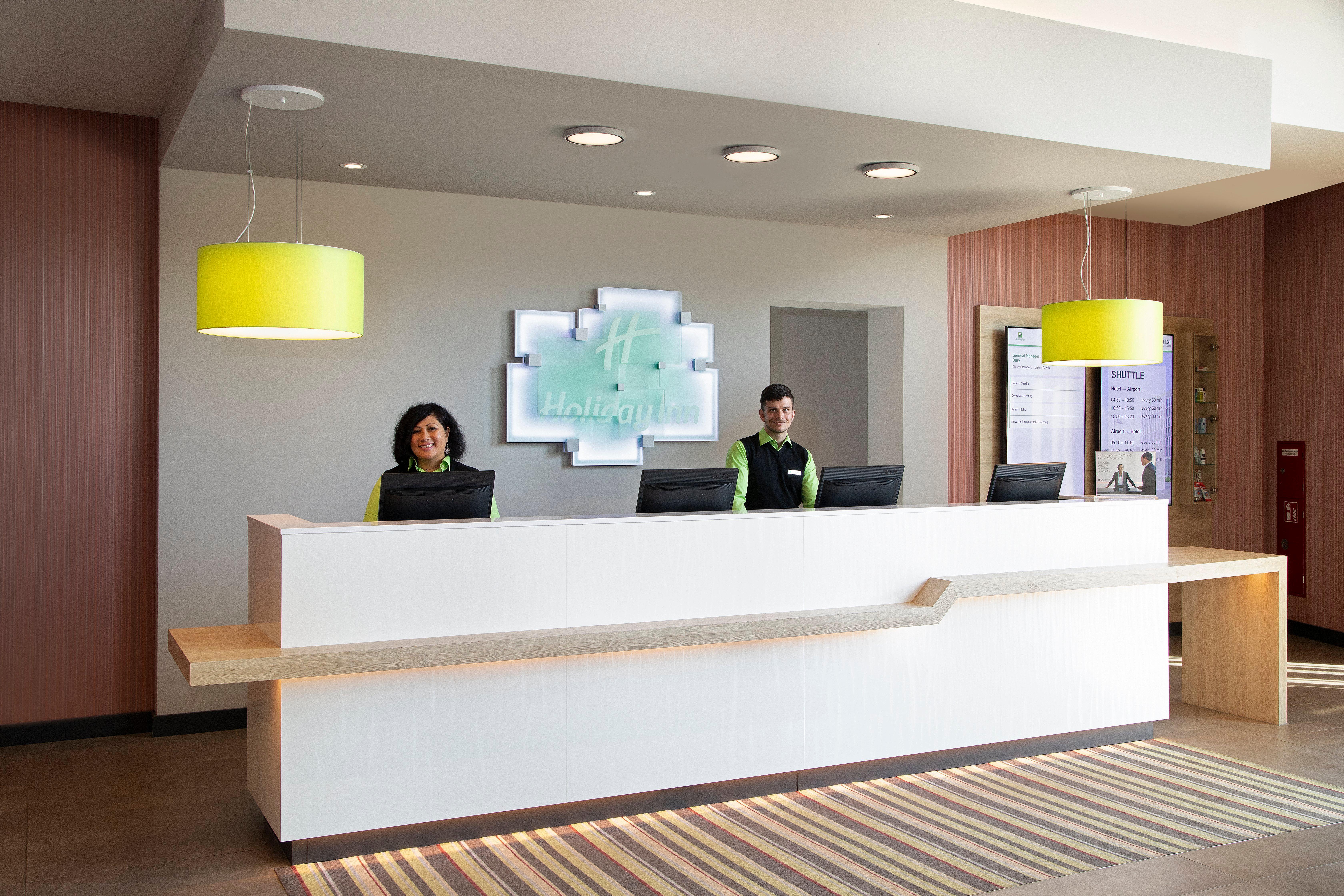 Holiday Inn Frankfurt Airport By Ihg Frankfurt am Main Exterior photo